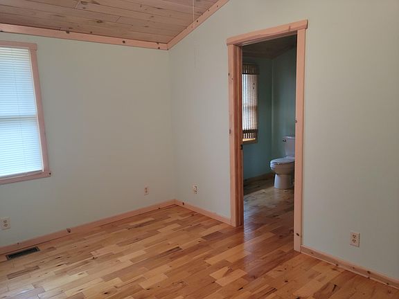 5th image of 13934 Autumn Ave