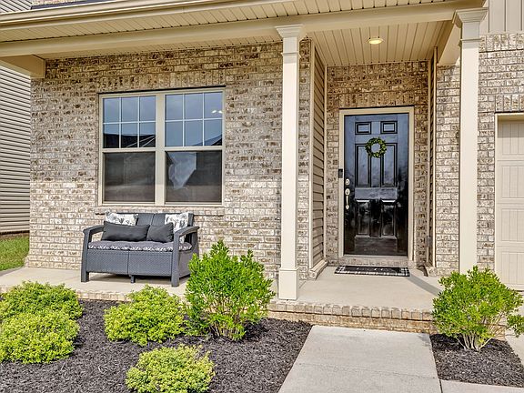 4th image of 2771 Nottingham Dr
