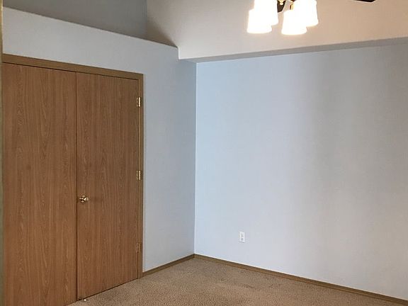 5th image of 15313 NE 89th St