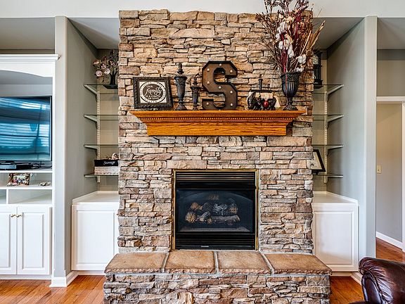 5th image of 236 Rum Creek Ln