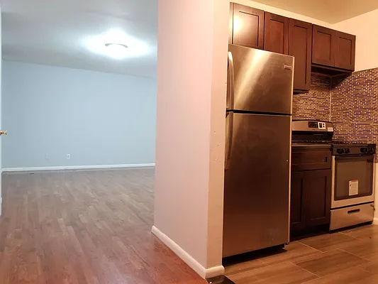 Rented by Bruma Realty LLC | media 17