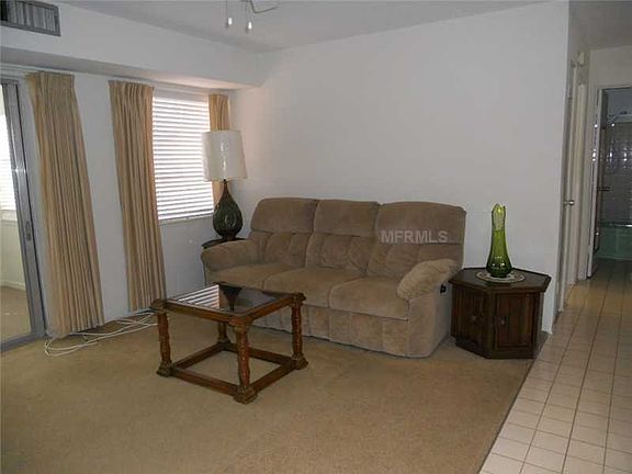 4th image of 11447 Park Blvd APT 209