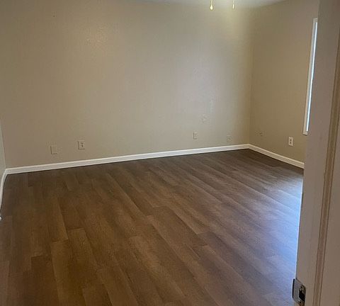 3rd image of 3124 Borries St #A