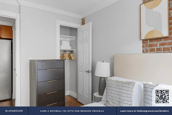 Rented by The Blueground | media 9