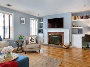 17 Henley St APT E, Boston, MA 02129