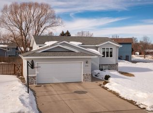 3104 Hampton St, Bismarck, ND 58504
