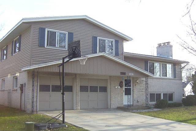 1st image of 2236 Skyline Dr NW