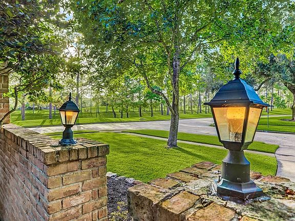 4th image of 16302 Locke Haven Dr