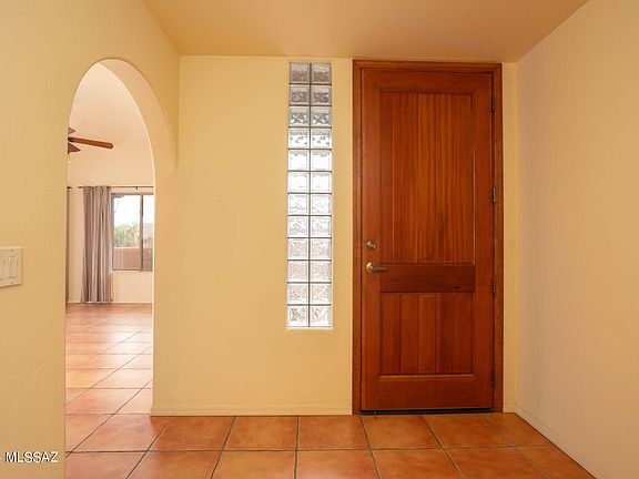 3rd image of 1034 W Placita Inocente