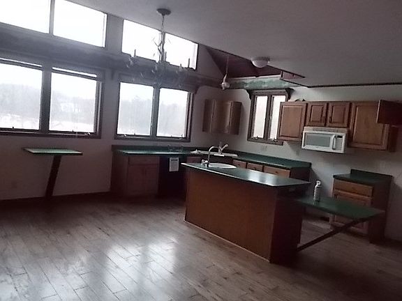 2nd image of 7450 Brookhaven Dr