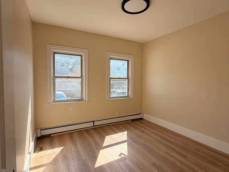 1526 Kimball St #1 — Photo 3
