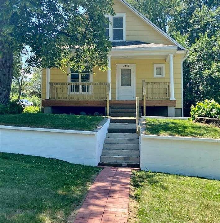 1st image of 2400 W Highland Ave