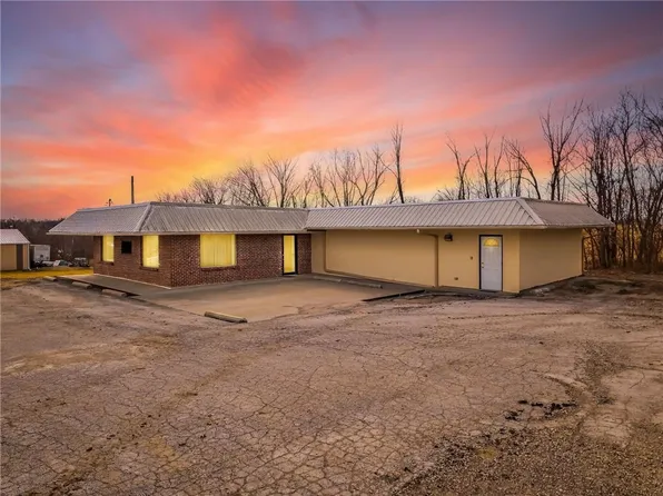 275 S Washington St, Kingston, MO 64650