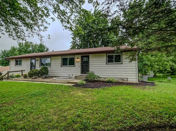 5716 Sauk Ln, Mc Farland, WI 53558