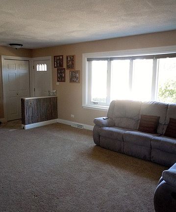 4th image of 566 Arlene Dr