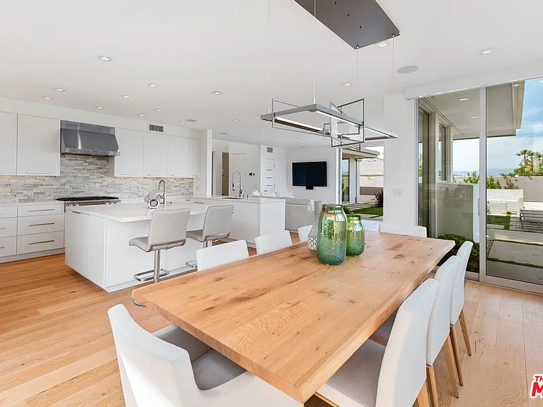 3642 Beverly Ridge Dr — Photo 27