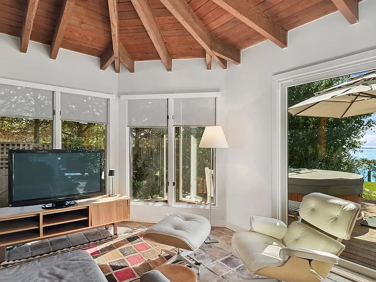 38 Oceanview Dr — Photo 10