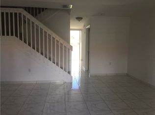 10595 SW 6th St, Pembroke Pines, FL 33025