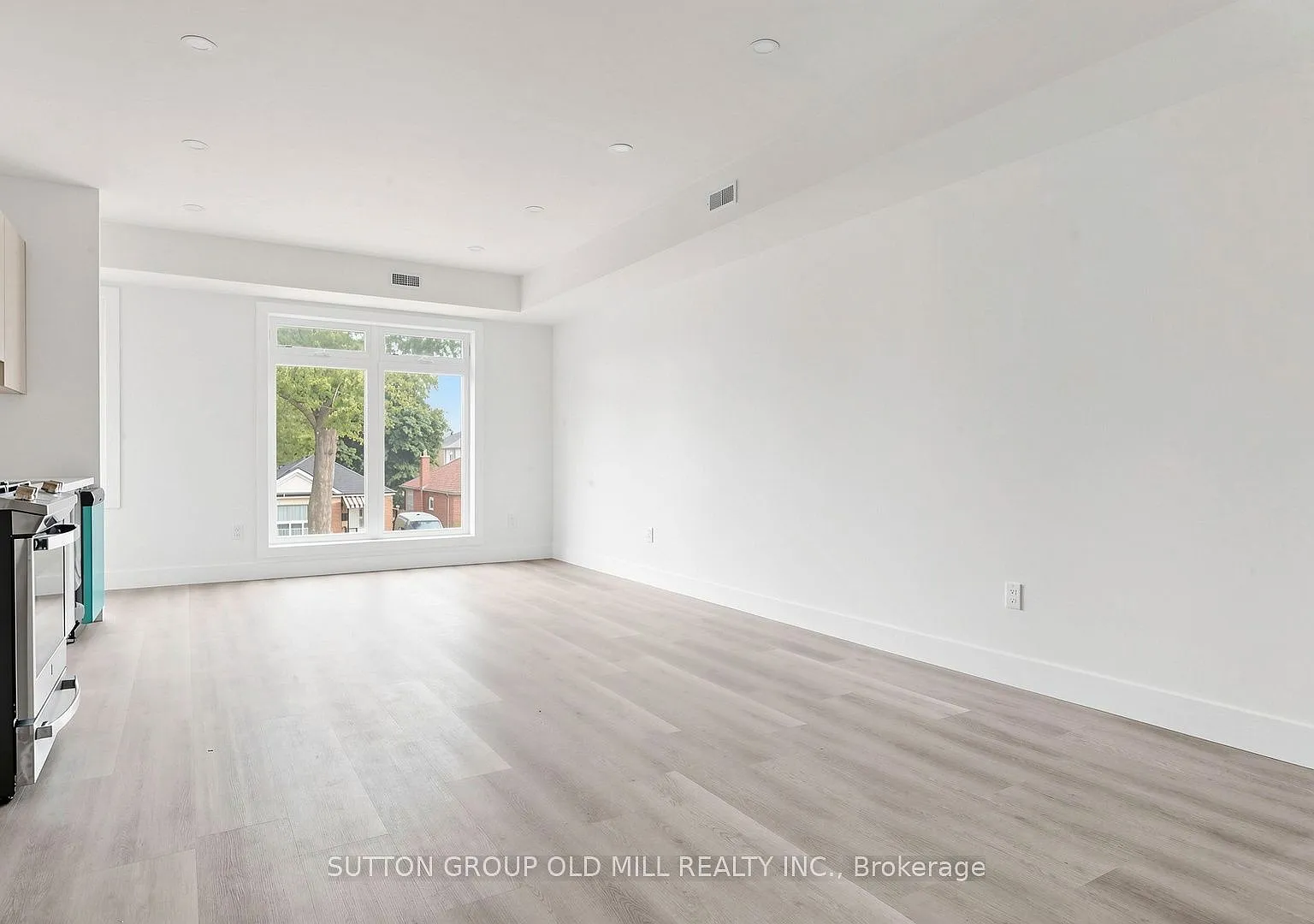 2 bed, $2,700 — Photo 2