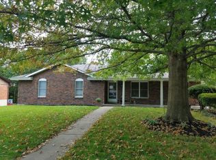 2524 Scenic Dr, Jefferson City, MO 65101