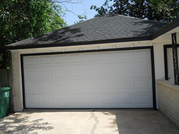 spacious garage