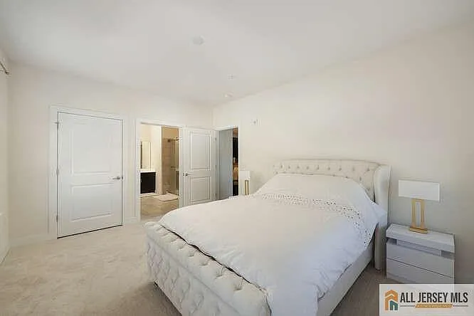 421 Tavern Rd — Photo 16