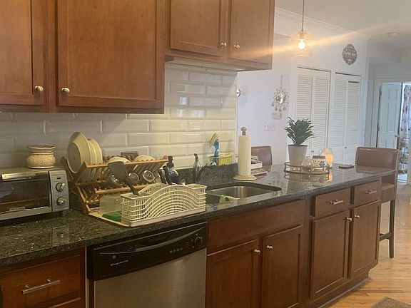 4th image of 1619 W Wallen Ave APT 2E