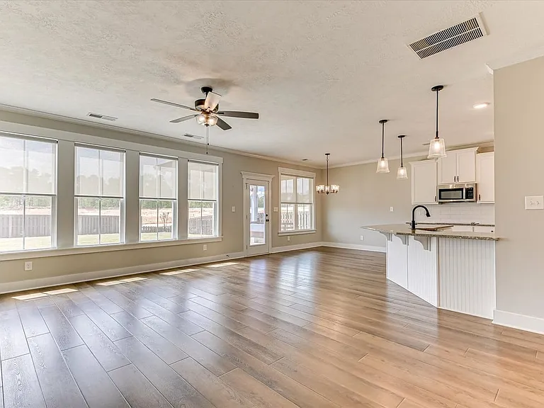 419 Barrow Ln — Photo 43