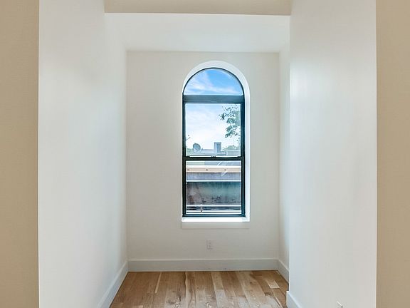 5th image of 1815 Palmetto St #2RKA