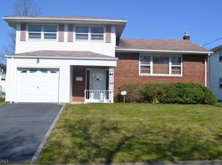1382 Mark Dr, Union, NJ 07083