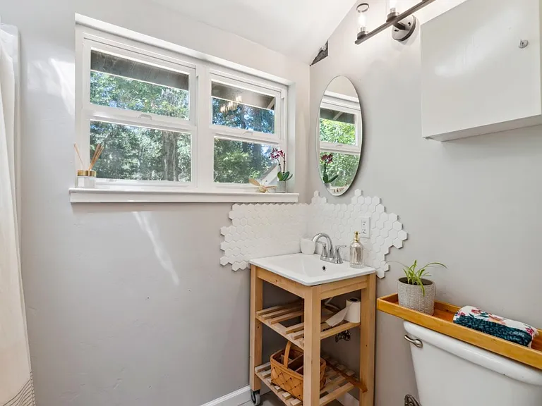 1155 Fanning Grade — Photo 16