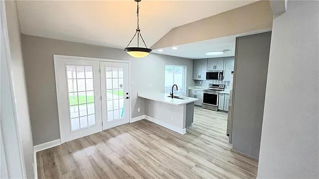 1401 Drake Ln — Photo 6