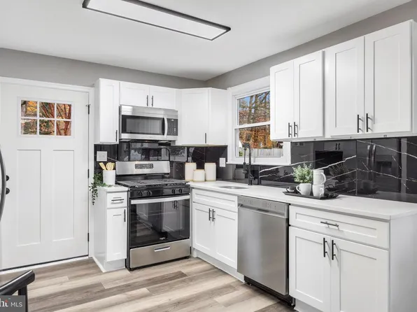 6 Victor Pkwy, Annapolis, MD 21403