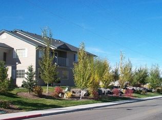 527 Caribou Dr, Mountain Home, ID 83647
