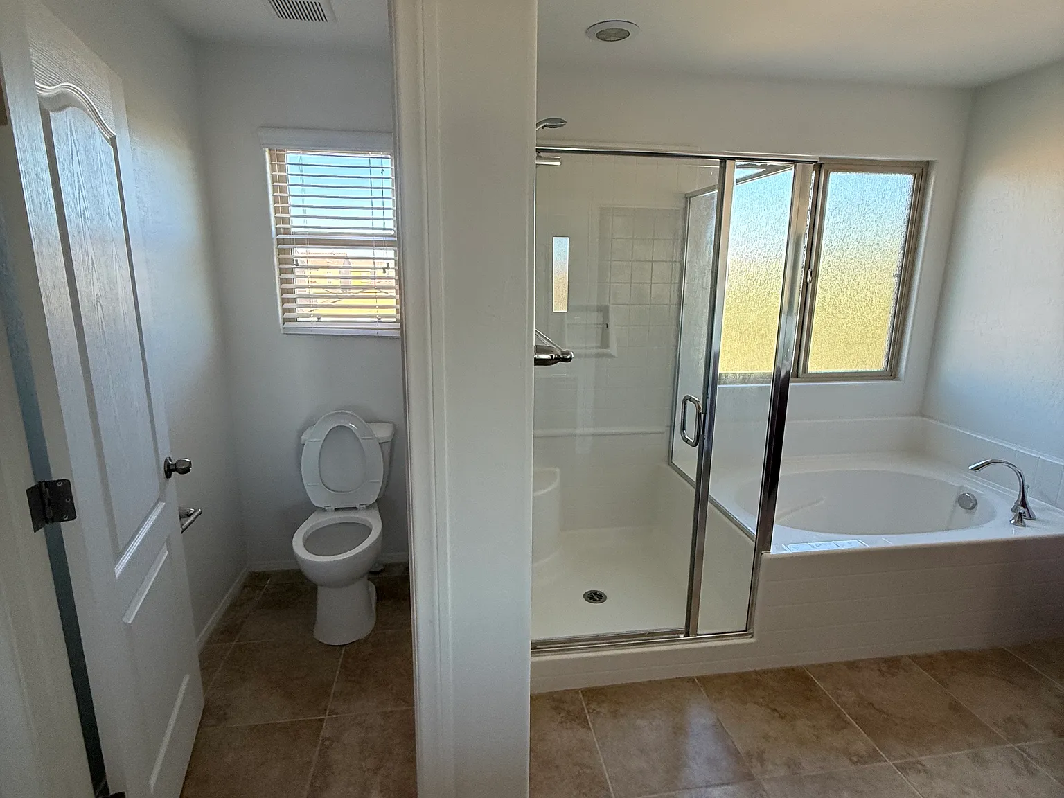 3 bed, 2173 sqft, $1,100 — Photo 2