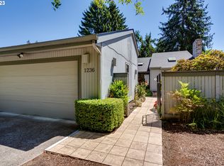 1236 Spyglass Dr, Eugene, OR