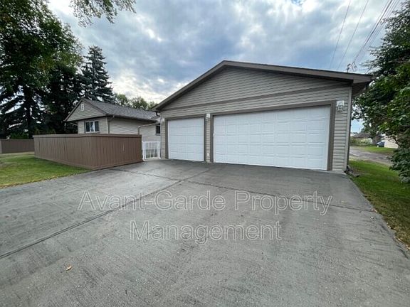 2nd image of 5011 106th Ave NW