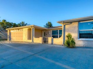 7821 Treasure Pointe Dr, Port Richey, FL 34668