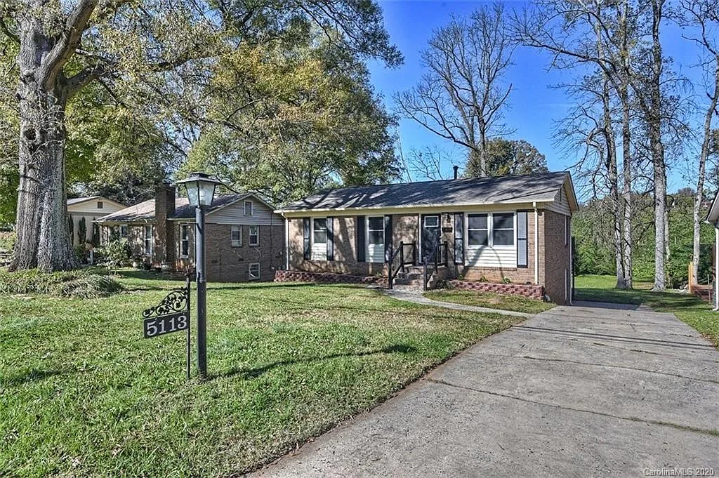 Building Photo - 5113 Curtiswood Dr