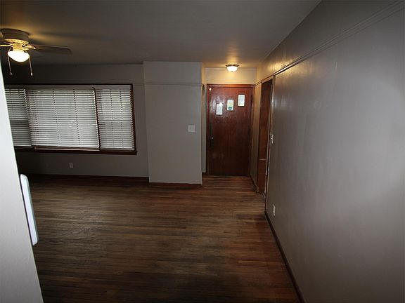 2nd image of 336 Murrell St