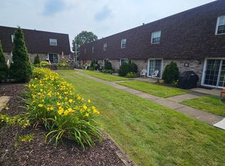 501 Maryland Ave #B, Oakmont, PA 15139