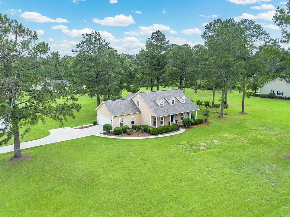 1st image of 421 Drake Dr