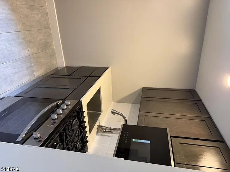 2 Beech Spring Dr #7C — Photo 6