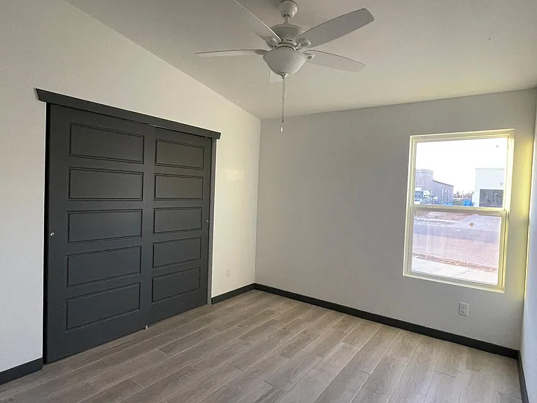 809 Hc Gilbert Minjares Dr #B — Photo 7
