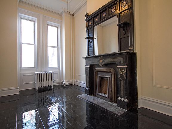4th image of 6 Hampton Ct