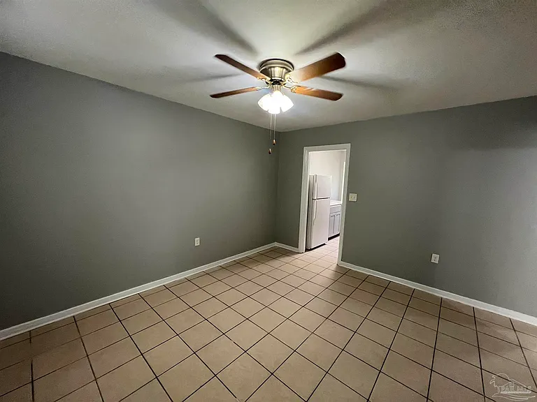 103 Ellinor Ct #B — Photo 2
