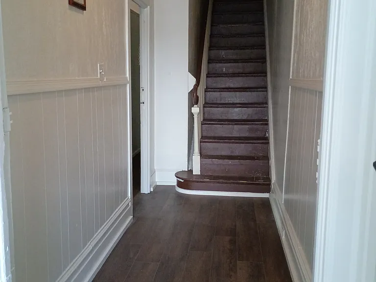 14 W James St #1 — Photo 4