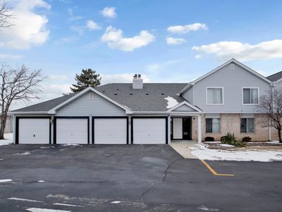 7010 Brighton Ct APT 204, Woodridge, IL, 60517