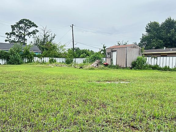 5th image of 1916 Peachwood Dr