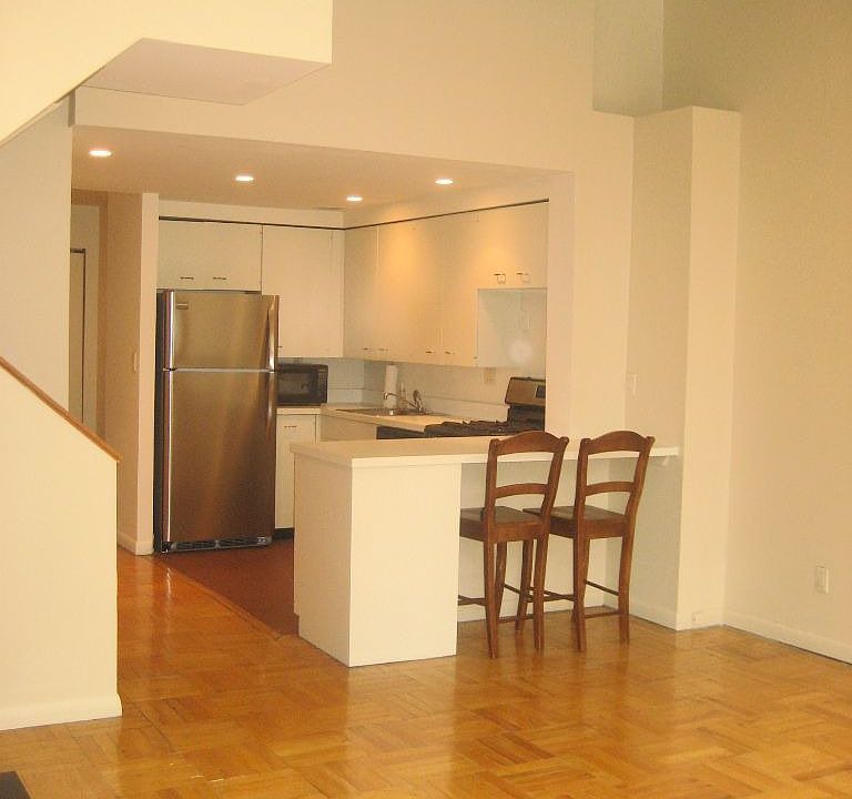 1st image of 170 E 88th St APT 8C